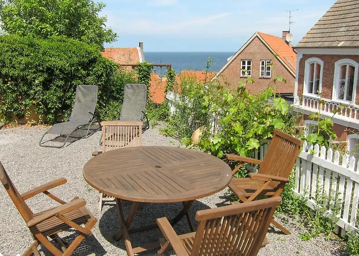 An Awesome In With 2 Bedrooms And Wifi * Gudhjem